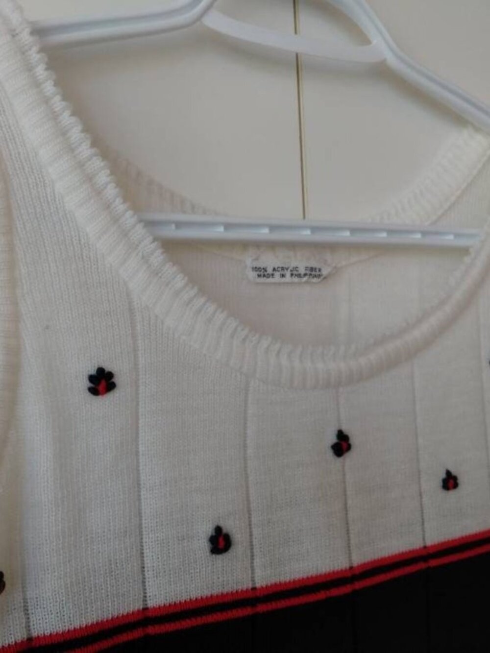 Vintage Sleeveless Vest Top Acrylic Machine Knitted Womens Size Small - Picture 5 of 8